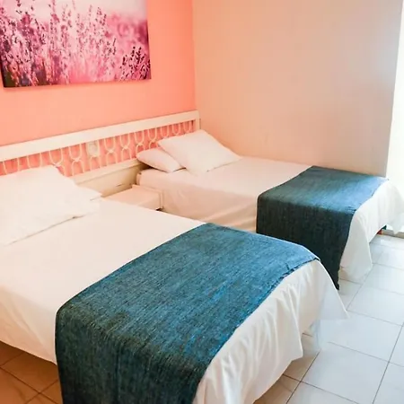 Hostal Isla Playa-2